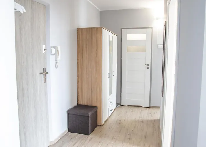 Al-dom Szary Bursztyn