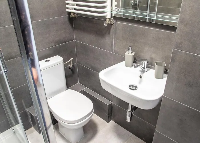 شقة Al-dom Szary Bursztyn كولوبرزيغ